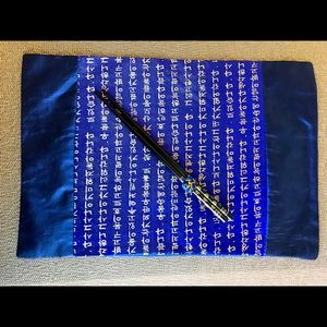 6 placemats and matching chop sticks